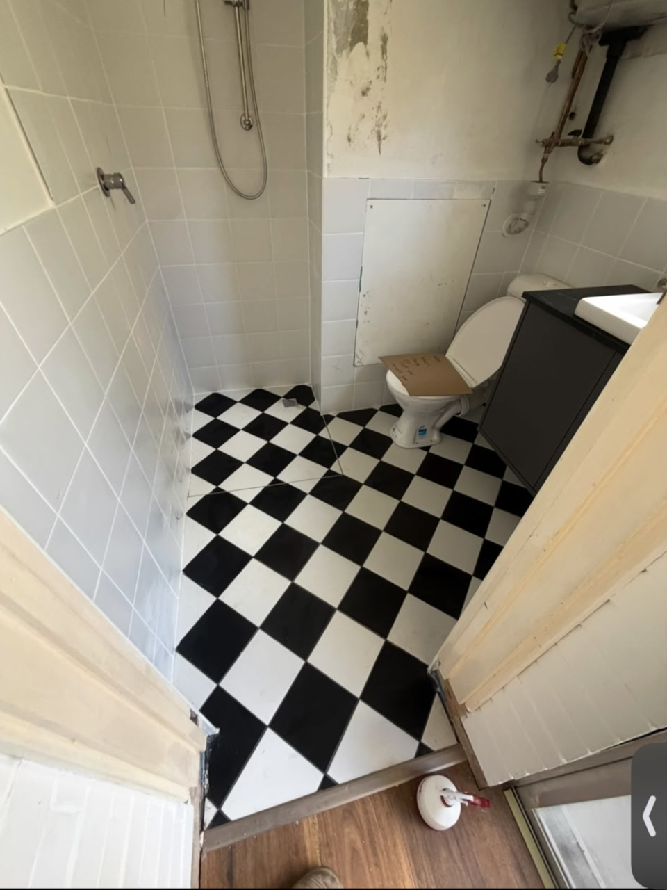 bathroom renovation in Perth